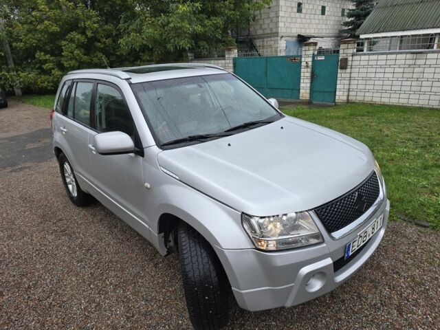 Сірий Сузукі Гранд Вітара, об'ємом двигуна 2 л та пробігом 163 тис. км за 3950 $, фото 10 на Automoto.ua