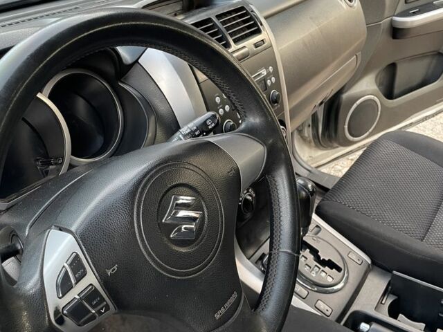 Сірий Сузукі Гранд Вітара, об'ємом двигуна 2 л та пробігом 172 тис. км за 6750 $, фото 8 на Automoto.ua