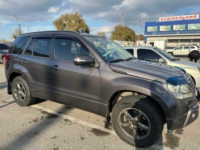 Серый Сузуки Гранд Витара, объемом двигателя 2 л и пробегом 150 тыс. км за 7900 $, фото 2 на Automoto.ua