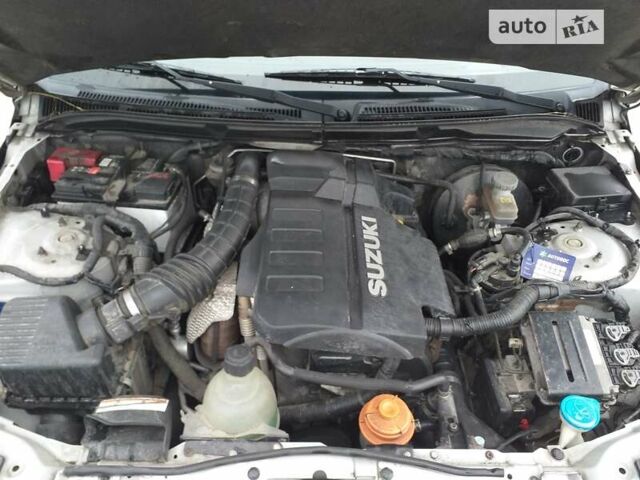 Сірий Сузукі Гранд Вітара, об'ємом двигуна 1.87 л та пробігом 228 тис. км за 8000 $, фото 8 на Automoto.ua