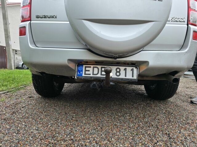 Сірий Сузукі Гранд Вітара, об'ємом двигуна 2 л та пробігом 163 тис. км за 3950 $, фото 12 на Automoto.ua