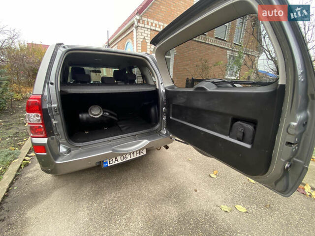 Серый Сузуки Гранд Витара, объемом двигателя 2 л и пробегом 231 тыс. км за 7800 $, фото 16 на Automoto.ua