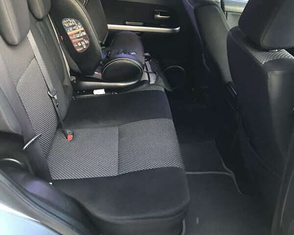 Серый Сузуки Гранд Витара, объемом двигателя 2 л и пробегом 184 тыс. км за 8400 $, фото 2 на Automoto.ua