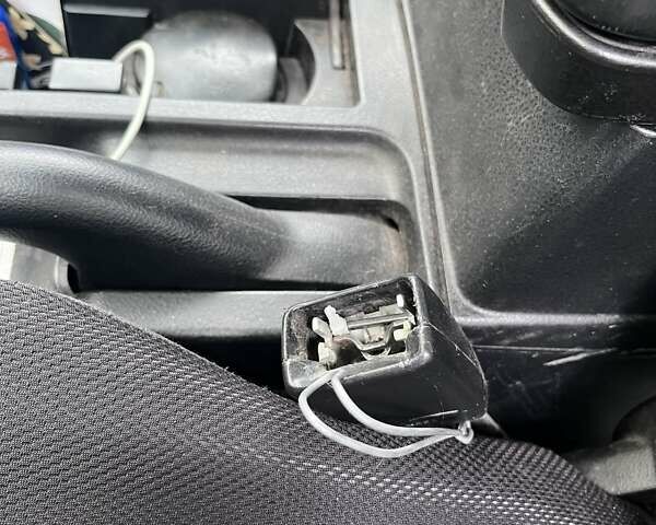 Серый Сузуки Гранд Витара, объемом двигателя 2.39 л и пробегом 183 тыс. км за 6500 $, фото 13 на Automoto.ua