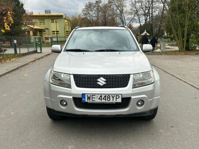 Серый Сузуки Гранд Витара, объемом двигателя 2 л и пробегом 200 тыс. км за 3700 $, фото 3 на Automoto.ua