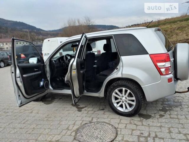 Сірий Сузукі Гранд Вітара, об'ємом двигуна 1.87 л та пробігом 228 тис. км за 8000 $, фото 23 на Automoto.ua