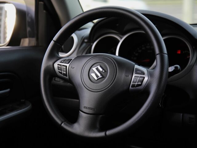 Серый Сузуки Гранд Витара, объемом двигателя 2.4 л и пробегом 225 тыс. км за 9500 $, фото 14 на Automoto.ua