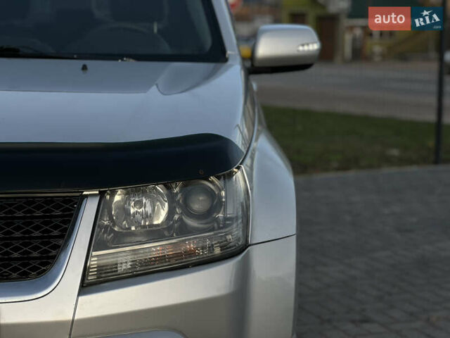 Серый Сузуки Гранд Витара, объемом двигателя 2 л и пробегом 282 тыс. км за 7700 $, фото 15 на Automoto.ua