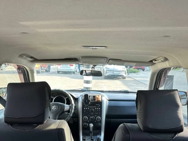 Серый Сузуки Гранд Витара, объемом двигателя 2 л и пробегом 150 тыс. км за 7800 $, фото 1 на Automoto.ua