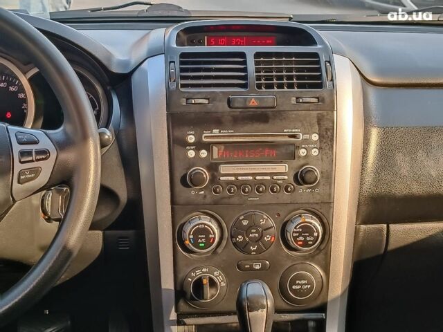 Серый Сузуки Гранд Витара, объемом двигателя 2 л и пробегом 204 тыс. км за 8490 $, фото 17 на Automoto.ua