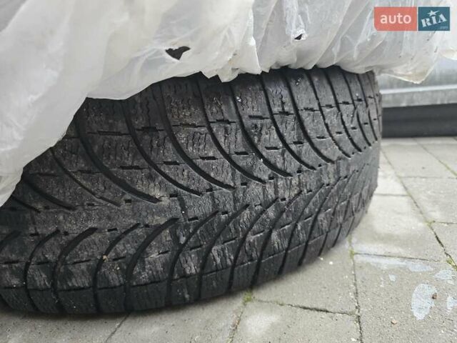 Сірий Сузукі Гранд Вітара, об'ємом двигуна 2 л та пробігом 163 тис. км за 3950 $, фото 37 на Automoto.ua