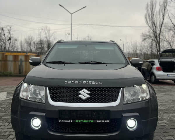 Сірий Сузукі Гранд Вітара, об'ємом двигуна 2.4 л та пробігом 200 тис. км за 7600 $, фото 26 на Automoto.ua