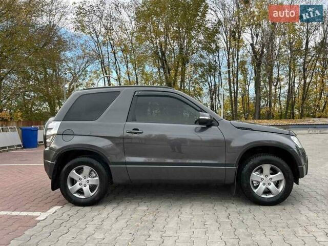 Серый Сузуки Гранд Витара, объемом двигателя 2.4 л и пробегом 200 тыс. км за 7900 $, фото 6 на Automoto.ua