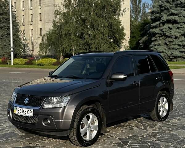 Сірий Сузукі Гранд Вітара, об'ємом двигуна 2.4 л та пробігом 183 тис. км за 6750 $, фото 1 на Automoto.ua