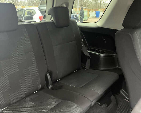 Сірий Сузукі Гранд Вітара, об'ємом двигуна 2.4 л та пробігом 200 тис. км за 7600 $, фото 13 на Automoto.ua