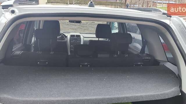 Сірий Сузукі Гранд Вітара, об'ємом двигуна 2.39 л та пробігом 104 тис. км за 8500 $, фото 8 на Automoto.ua