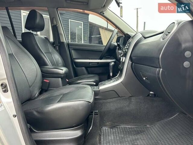 Сірий Сузукі Гранд Вітара, об'ємом двигуна 2.4 л та пробігом 148 тис. км за 8900 $, фото 34 на Automoto.ua