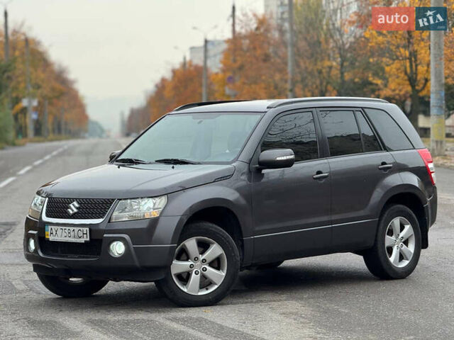 Сузуки Гранд Витара 2010 в Харькове на Automoto.ua Серый Сузуки Гранд Витара, объемом двигателя 2.4 л и пробегом 200 тыс. км за 8750 $, фото 2 на Automoto.ua