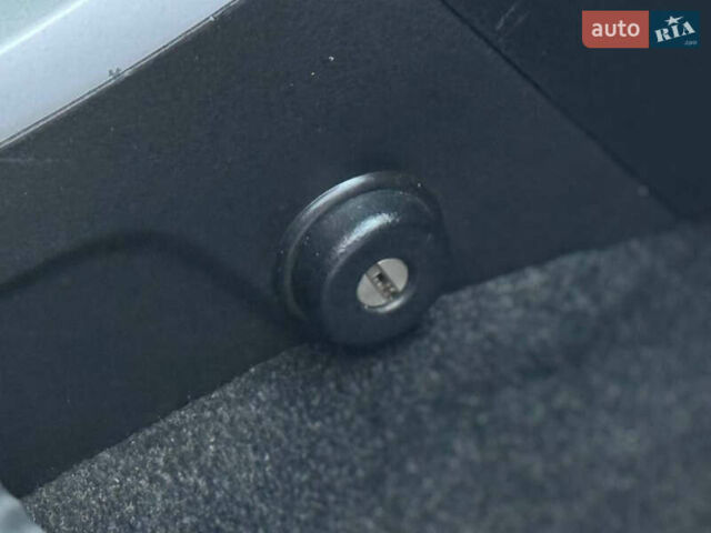 Серый Сузуки Гранд Витара, объемом двигателя 2.4 л и пробегом 200 тыс. км за 8200 $, фото 14 на Automoto.ua