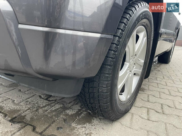 Серый Сузуки Гранд Витара, объемом двигателя 2.4 л и пробегом 156 тыс. км за 10500 $, фото 24 на Automoto.ua