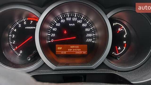 Сірий Сузукі Гранд Вітара, об'ємом двигуна 2.39 л та пробігом 104 тис. км за 8500 $, фото 7 на Automoto.ua