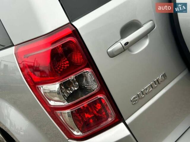 Сірий Сузукі Гранд Вітара, об'ємом двигуна 2.4 л та пробігом 148 тис. км за 8900 $, фото 8 на Automoto.ua