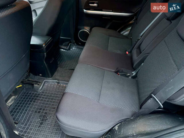 Серый Сузуки Гранд Витара, объемом двигателя 2.4 л и пробегом 200 тыс. км за 8200 $, фото 17 на Automoto.ua