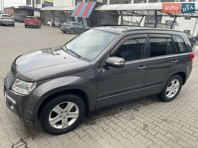Серый Сузуки Гранд Витара, объемом двигателя 2.4 л и пробегом 156 тыс. км за 10500 $, фото 28 на Automoto.ua