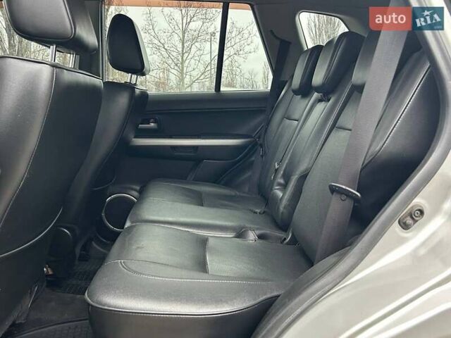 Сірий Сузукі Гранд Вітара, об'ємом двигуна 2.4 л та пробігом 148 тис. км за 8900 $, фото 27 на Automoto.ua