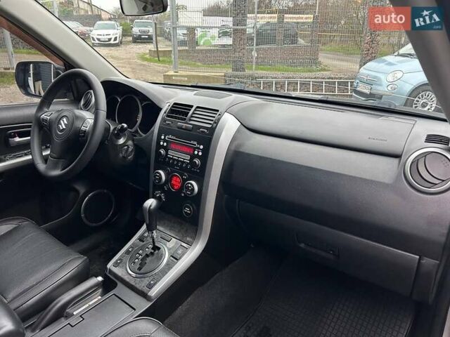 Сірий Сузукі Гранд Вітара, об'ємом двигуна 2.4 л та пробігом 148 тис. км за 8900 $, фото 35 на Automoto.ua