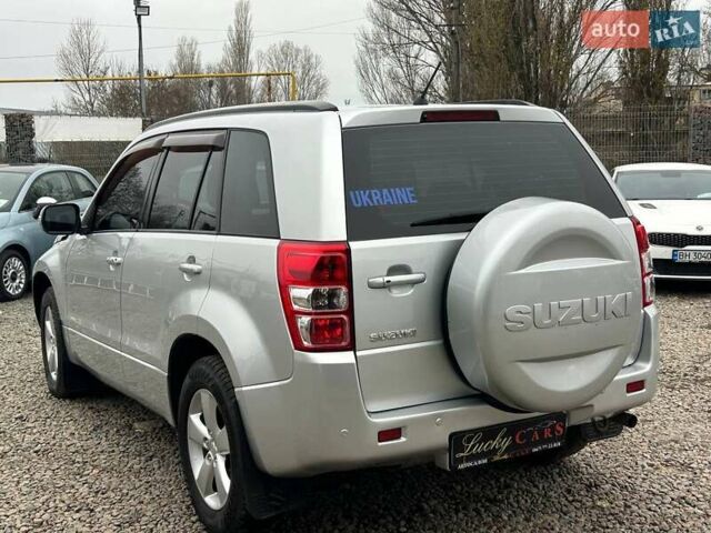 Сірий Сузукі Гранд Вітара, об'ємом двигуна 2.4 л та пробігом 148 тис. км за 8900 $, фото 5 на Automoto.ua