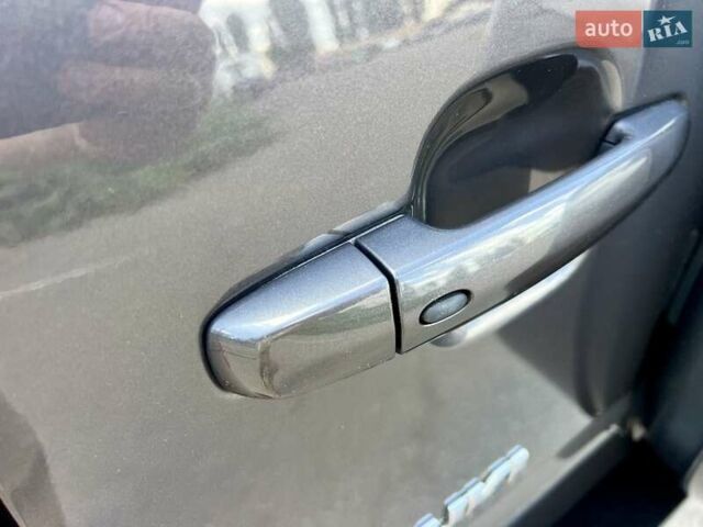 Серый Сузуки Гранд Витара, объемом двигателя 2.4 л и пробегом 158 тыс. км за 10300 $, фото 15 на Automoto.ua