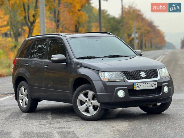 Сузуки Гранд Витара 2010 в Харькове на Automoto.ua Серый Сузуки Гранд Витара, объемом двигателя 2.4 л и пробегом 200 тыс. км за 8750 $, фото 19 на Automoto.ua