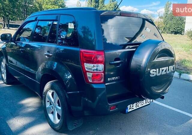 Серый Сузуки Гранд Витара, объемом двигателя 2.39 л и пробегом 142 тыс. км за 10300 $, фото 8 на Automoto.ua