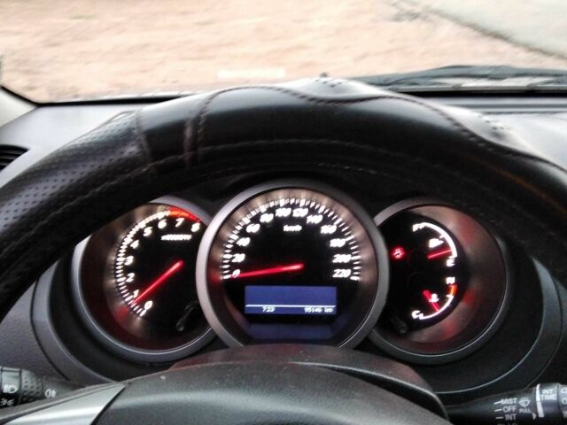 Сірий Сузукі Гранд Вітара, об'ємом двигуна 2.4 л та пробігом 95 тис. км за 12132 $, фото 7 на Automoto.ua