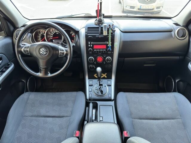 Сірий Сузукі Гранд Вітара, об'ємом двигуна 2.4 л та пробігом 155 тис. км за 11500 $, фото 10 на Automoto.ua