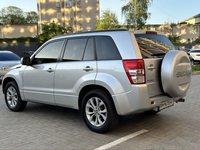 Сірий Сузукі Гранд Вітара, об'ємом двигуна 2.4 л та пробігом 155 тис. км за 11500 $, фото 4 на Automoto.ua
