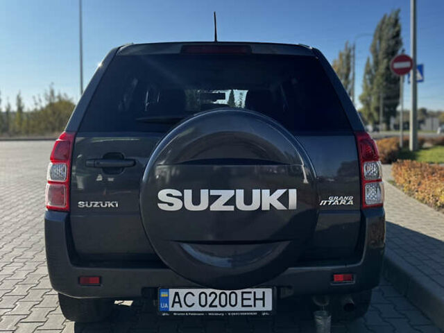 Серый Сузуки Гранд Витара, объемом двигателя 1.87 л и пробегом 231 тыс. км за 12500 $, фото 7 на Automoto.ua