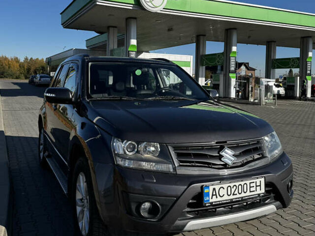 Серый Сузуки Гранд Витара, объемом двигателя 1.87 л и пробегом 231 тыс. км за 12500 $, фото 1 на Automoto.ua