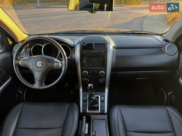 Серый Сузуки Гранд Витара, объемом двигателя 1.87 л и пробегом 231 тыс. км за 12500 $, фото 19 на Automoto.ua