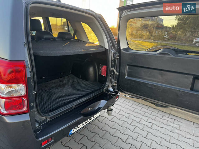 Серый Сузуки Гранд Витара, объемом двигателя 1.87 л и пробегом 231 тыс. км за 12500 $, фото 18 на Automoto.ua