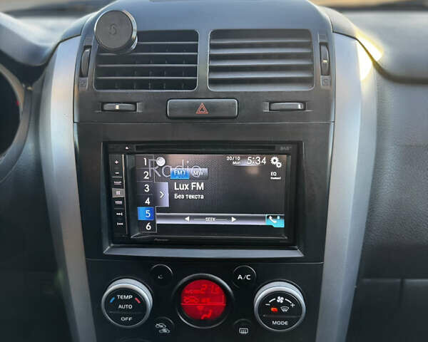 Серый Сузуки Гранд Витара, объемом двигателя 1.87 л и пробегом 231 тыс. км за 12500 $, фото 21 на Automoto.ua