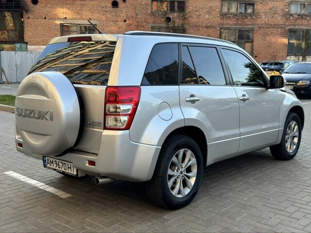 Сірий Сузукі Гранд Вітара, об'ємом двигуна 2.4 л та пробігом 155 тис. км за 11500 $, фото 5 на Automoto.ua