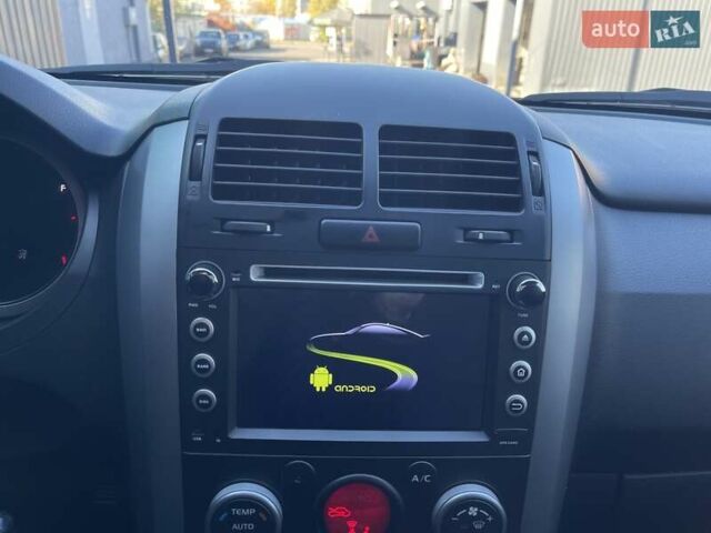 Серый Сузуки Гранд Витара, объемом двигателя 2.39 л и пробегом 110 тыс. км за 11999 $, фото 11 на Automoto.ua