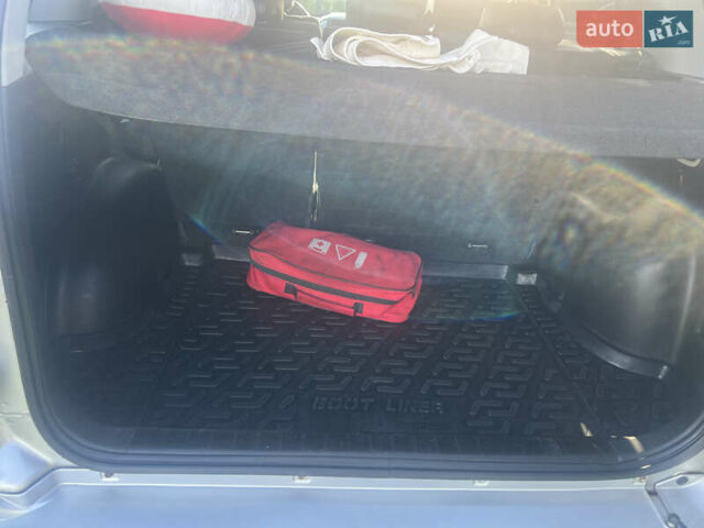 Сузуки Гранд Витара 2015 в Львове на Automoto.ua Серый Сузуки Гранд Витара, объемом двигателя 2.39 л и пробегом 85 тыс. км за 16500 $, фото 16 на Automoto.ua