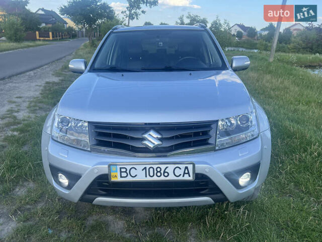 Сузуки Гранд Витара 2015 в Львове на Automoto.ua Серый Сузуки Гранд Витара, объемом двигателя 2.39 л и пробегом 85 тыс. км за 16500 $, фото 1 на Automoto.ua