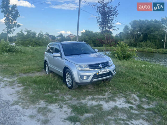 Сузуки Гранд Витара 2015 в Львове на Automoto.ua Серый Сузуки Гранд Витара, объемом двигателя 2.39 л и пробегом 85 тыс. км за 16500 $, фото 3 на Automoto.ua