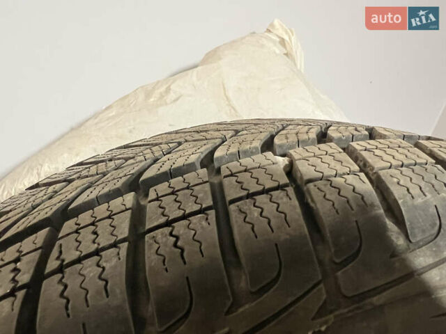 Сузуки Гранд Витара 2015 в Львове на Automoto.ua Серый Сузуки Гранд Витара, объемом двигателя 2.39 л и пробегом 85 тыс. км за 16500 $, фото 23 на Automoto.ua