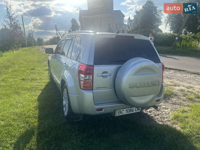 Сузуки Гранд Витара 2015 в Львове на Automoto.ua Серый Сузуки Гранд Витара, объемом двигателя 2.39 л и пробегом 85 тыс. км за 16500 $, фото 4 на Automoto.ua