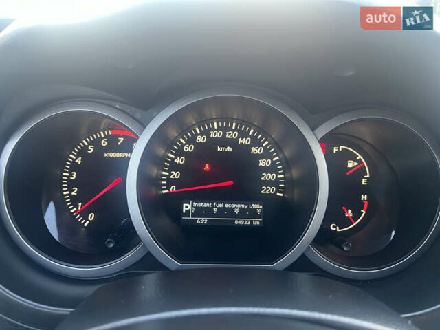 Сузуки Гранд Витара 2015 в Львове на Automoto.ua Серый Сузуки Гранд Витара, объемом двигателя 2.39 л и пробегом 85 тыс. км за 16500 $, фото 9 на Automoto.ua